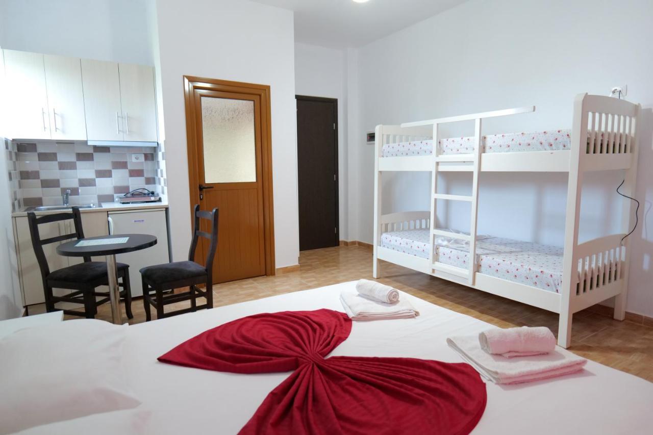 Vila Relax Ksamil Exterior foto